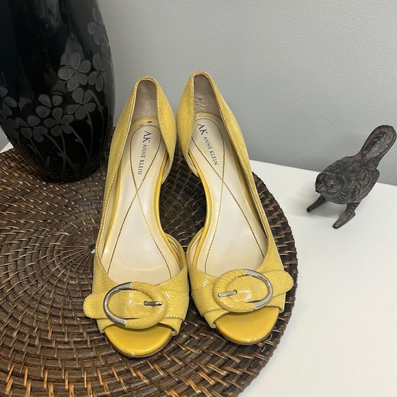 Anne Klein heels